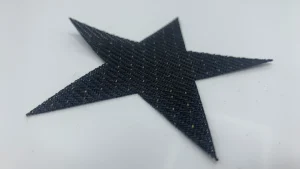 Textiles a fibres synthétique découpé en forme d'étoile