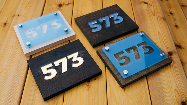 panneaux de signalisation en acrylique "573"