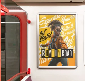 Une affiche imprimé à l'intérieur d'un bus